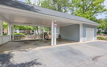 avenue at harbison car washing station